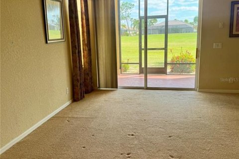House in Sun City Center, Florida 2 bedrooms, 170.66 sq.m. № 1734848 - photo 5