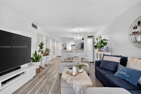 Copropriété à vendre à Tamarac, Floride: 2 chambres, 80.36 m2 № 2077987 - photo 15