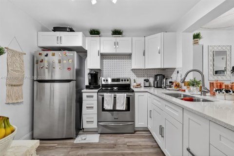 Copropriété à vendre à Tamarac, Floride: 2 chambres, 80.36 m2 № 2077987 - photo 7