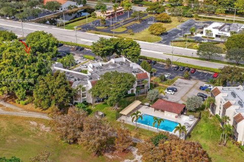 Copropriété à vendre à Tamarac, Floride: 2 chambres, 80.36 m2 № 2077987 - photo 29