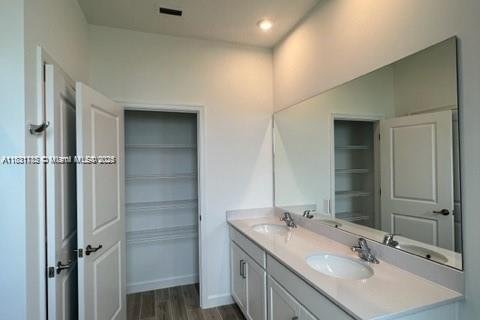 Townhouse in Port St. Lucie, Florida 3 bedrooms, 155.52 sq.m. № 2039777 - photo 10