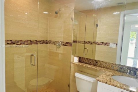 Снять в аренду квартиру в Майами-Бич, Флорида 2 спальни, 92.9м2, № 2066151 - фото 14