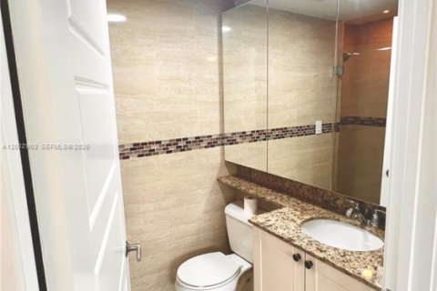 Снять в аренду квартиру в Майами-Бич, Флорида 2 спальни, 92.9м2, № 2066151 - фото 7