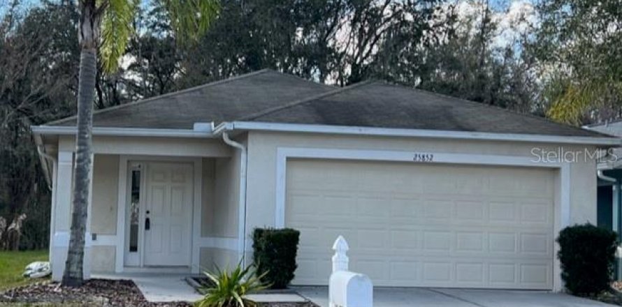 Villa ou maison à Land O' Lakes, Floride 3 chambres, 124.49 m2 № 1724574
