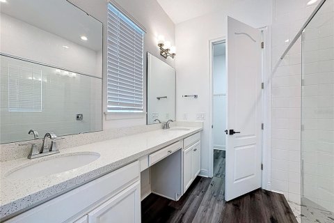 House in Orlando, Florida 4 bedrooms, 190.82 sq.m. № 1912960 - photo 28