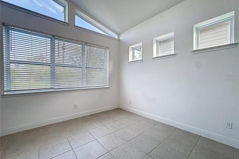 House in Orlando, Florida 4 bedrooms, 190.82 sq.m. № 1912960 - photo 22