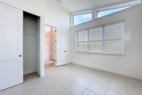 House in Orlando, Florida 4 bedrooms, 190.82 sq.m. № 1912960 - photo 21