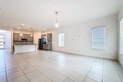 House in Orlando, Florida 4 bedrooms, 190.82 sq.m. № 1912960 - photo 16