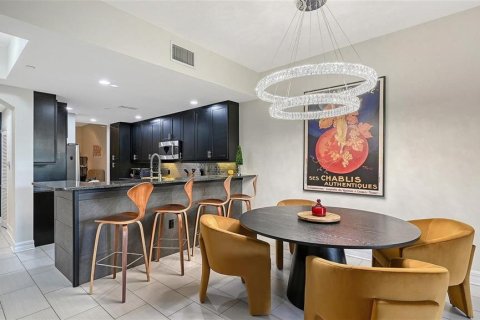 Copropriété à louer à Sarasota, Floride: 2 chambres, 159.79 m2 № 2103279 - photo 9