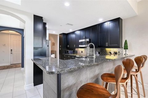 Copropriété à louer à Sarasota, Floride: 2 chambres, 159.79 m2 № 2103279 - photo 10