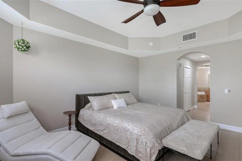 Copropriété à louer à Sarasota, Floride: 2 chambres, 159.79 m2 № 2103279 - photo 16