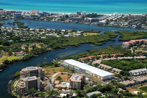 Condo à Sarasota, Floride, 2 chambres  № 2103279