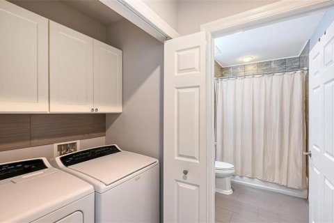 Copropriété à louer à Sarasota, Floride: 2 chambres, 159.79 m2 № 2103279 - photo 22