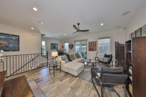 Townhouse in Tampa, Florida 3 bedrooms, 209.31 sq.m. № 1657475 - photo 19