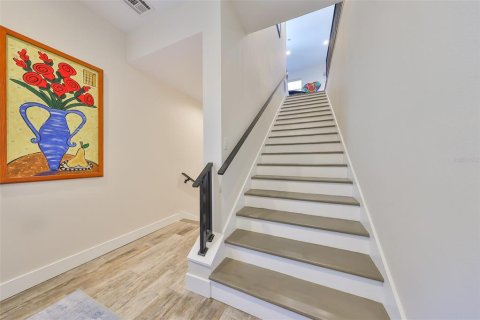 Townhouse in Tampa, Florida 3 bedrooms, 209.31 sq.m. № 1657475 - photo 27