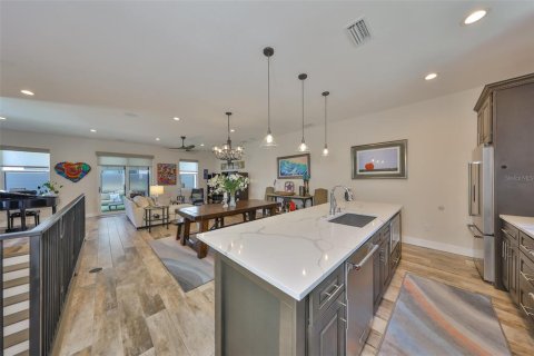 Townhouse in Tampa, Florida 3 bedrooms, 209.31 sq.m. № 1657475 - photo 13