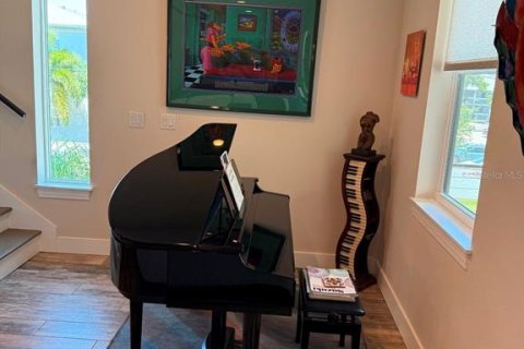 Townhouse in Tampa, Florida 3 bedrooms, 209.31 sq.m. № 1657475 - photo 21