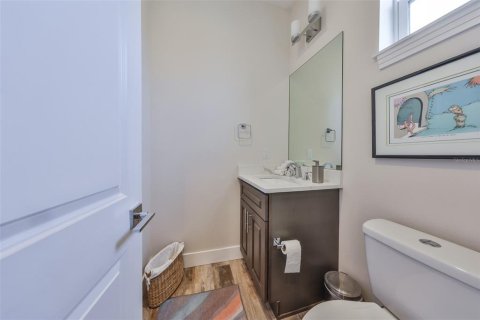 Townhouse in Tampa, Florida 3 bedrooms, 209.31 sq.m. № 1657475 - photo 10