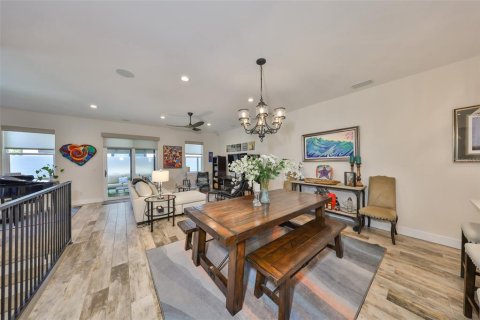 Townhouse in Tampa, Florida 3 bedrooms, 209.31 sq.m. № 1657475 - photo 16