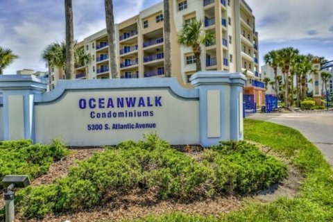 Condo à New Smyrna Beach, Floride, 3 chambres  № 2127823
