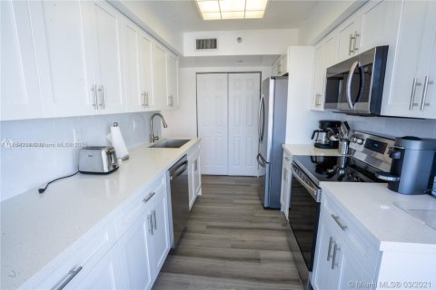 Купить кондоминиум в Авентура, Флорида 2 спальни, 134.43м2, № 1872080 - фото 11