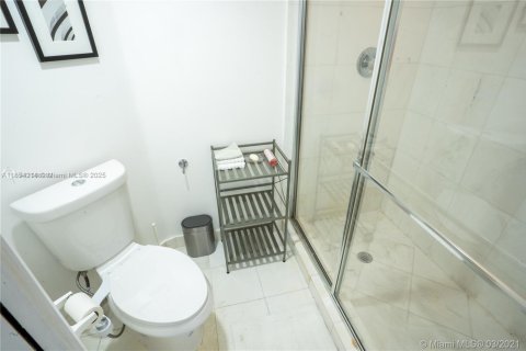 Купить кондоминиум в Авентура, Флорида 2 спальни, 134.43м2, № 1872080 - фото 25