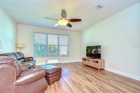 Casa en venta en Dover, Florida, 3 dormitorios, 158.4 m2 № 1905465 - foto 10