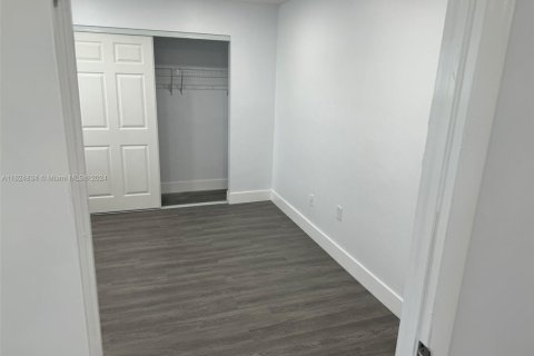 Condominio en venta en North Miami Beach, Florida, 2 dormitorios, 84.45 m2 № 1693804 - foto 8