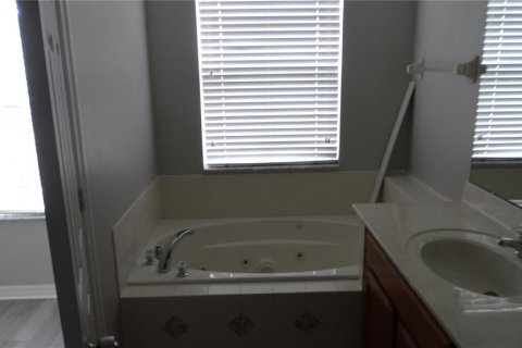 Touwnhouse à louer à Orlando, Floride: 3 chambres, 148.74 m2 № 1823279 - photo 18