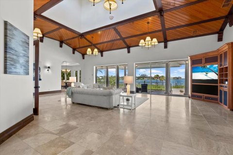 House in Venice, Florida 3 bedrooms, 330.36 sq.m. № 1772989 - photo 8