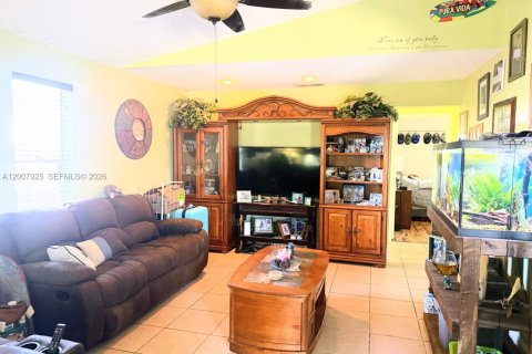Villa ou maison à vendre à Davie, Floride: 3 chambres, 139.54 m2 № 2071797 - photo 3