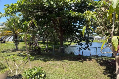 Villa ou maison à vendre à Davie, Floride: 3 chambres, 139.54 m2 № 2071797 - photo 17
