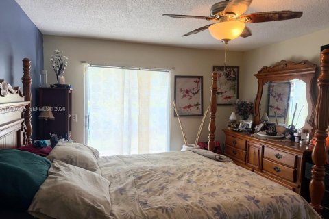 Villa ou maison à vendre à Davie, Floride: 3 chambres, 139.54 m2 № 2071797 - photo 7