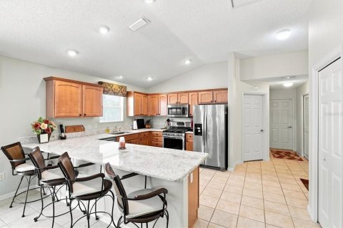 House in The Villages, Florida 3 bedrooms, 127.09 sq.m. № 2296691 - photo 8