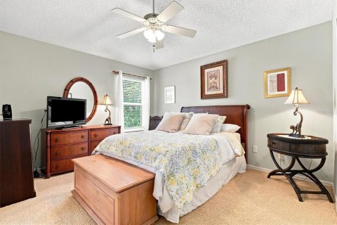 House in The Villages, Florida 3 bedrooms, 127.09 sq.m. № 2296691 - photo 27