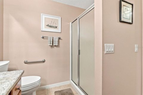 House in The Villages, Florida 3 bedrooms, 127.09 sq.m. № 2296691 - photo 23