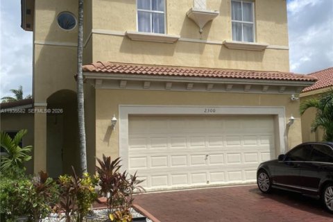 Casa en Homestead, Florida 3 dormitorios, 199.46 m2 № 2059802