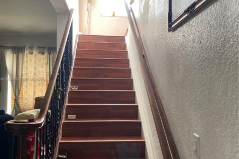 Casa en alquiler en Homestead, Florida, 3 dormitorios, 199.46 m2 № 2059802 - foto 3