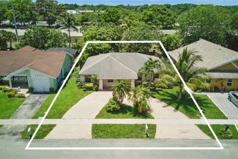 Casa en venta en North Lauderdale, Florida, 3 dormitorios, 157.28 m2 № 1783786 - foto 24