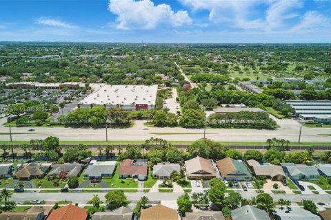 Casa en venta en North Lauderdale, Florida, 3 dormitorios, 157.28 m2 № 1783786 - foto 26