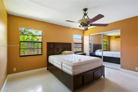 Casa en venta en North Lauderdale, Florida, 3 dormitorios, 157.28 m2 № 1783786 - foto 18