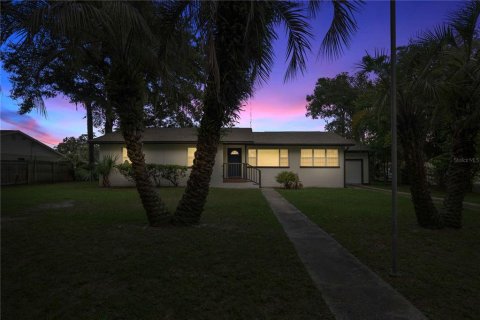 Casa en venta en Ocala, Florida, 4 dormitorios, 153.75 m2 № 2305939 - foto 2