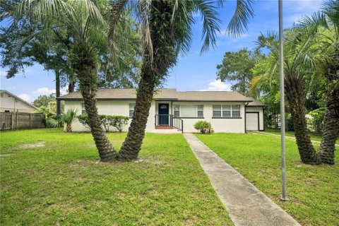 House in Ocala, Florida 4 bedrooms, 153.75 sq.m. № 2305939