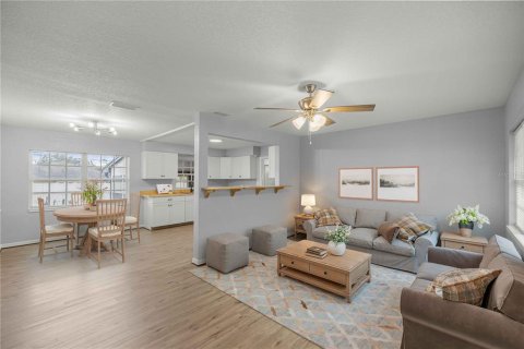 Casa en venta en Ocala, Florida, 4 dormitorios, 153.75 m2 № 2305939 - foto 8