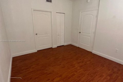 Condo in Hialeah, Florida, 3 bedrooms  № 1887622 - photo 22