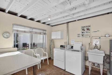 Condo in Pompano Beach, Florida, 2 bedrooms  № 2082082 - photo 26