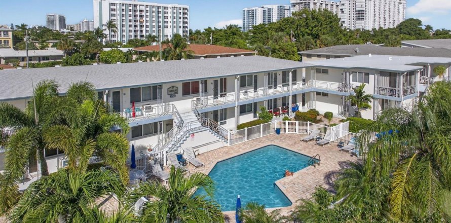 Condo in Pompano Beach, Florida, 2 bedrooms  № 2082082