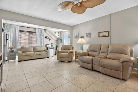 Condo in Pompano Beach, Florida, 2 bedrooms  № 2082082 - photo 4