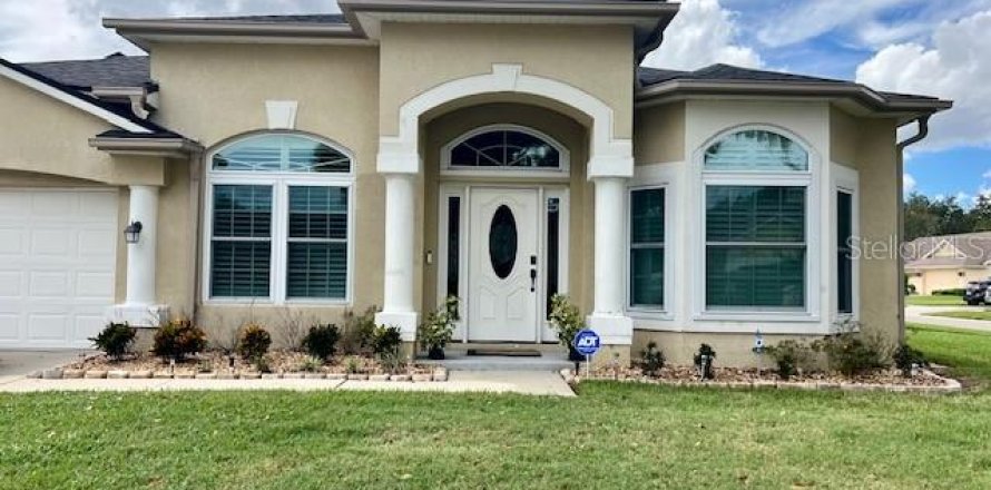 House in Valrico, Florida 3 bedrooms, 188.41 sq.m. № 2156125