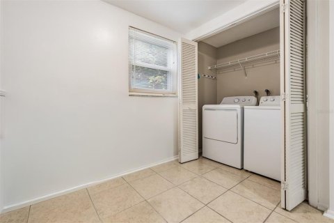 Casa en venta en Port Richey, Florida, 2 dormitorios, 114.64 m2 № 1904231 - foto 14